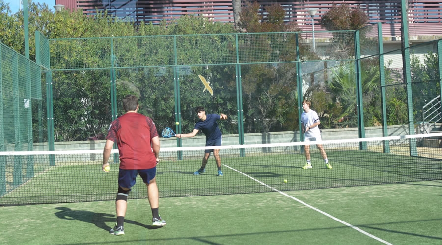 Abrimos las inscripciones para nuestros intensivos de raqueta en septiembre