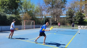 Pickleball en el CDU Los Bermejales, una jornada para el aprendizaje y la diversión